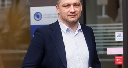 Gunārs Valdmanis, Klimata un enerģētikas ministrija (KEM) enerģētikas tirgus departamenta direktors: "Elektroenerģijas tīklu kapacitāte ir veselīgs tirgus griestu elements, kas parādīs, kurš no projektiem izrādīsies ekonomiski pārdomātāks un konkurētspējgāks ilgtermiņā."