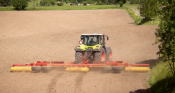 'Väderstad Rollex 450-620' agregāts. 'Väderstad Rollex 450-620' agregāts.