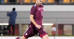Artūrs Zjuzins šobrīd ir otrs spēlēm (60) bagātākais futbolists Latvijas izlasē.
