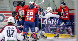 Latvijas čempionāta pusfināla sērijā starp "Zemgali/LBTU" un "Prizmu" asumu ir ļoti daudz un tie pāris gadījumos pārauguši arī rupjībās.