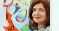 Halina Vdovičenko: "Šajā laikā katram ukrainim, lai viņš būtu, kur būdams, ir unikāla pieredze, un to vajag fiksēt, par to pastāstīt. Īpaši, ja stāstījums ir pirmajā personā." Halina Vdovičenko: "Šajā laikā katram ukrainim, lai viņš būtu, kur būdams, ir unikāla pieredze, un to vajag fiksēt, par to pastāstīt. Īpaši, ja stāstījums ir pirmajā personā."