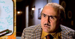 Denijs DeVito.
