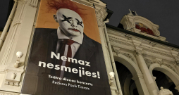 Nemaz nesmejies! Nemaz nesmejies!