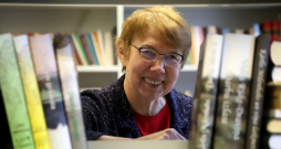 Anna Stafecka: "Salīdzinājumā ar citiem mums, latviešiem un lietuviešiem, vēsturiskie dialekti ir saglabājušies salīdzinoši labi, pasaulē lielākoties tie ir zuduši."