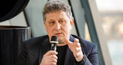 Dainis Bruģis: "Vienmēr esmu uzskatījis, ka Mežotnes pils vienīgais attīstības scenārijs ir pils muzeja ansambļa izveidošana, līdzīga Rundāles un Bauskas pils muzejiem."