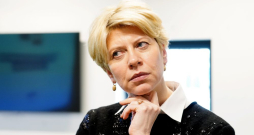 Izglītības un zinātnes ministre Anda Čakša.