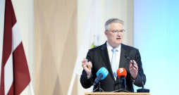 Ekonomiskās sadarbības un attīstības organizācijas (OECD) Matiass Kormans. Ekonomiskās sadarbības un attīstības organizācijas (OECD) Matiass Kormans.