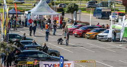 "Gada auto 2024" publikas diena pie "Mola".