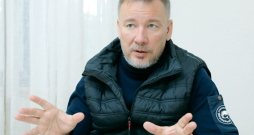 Kaspars Bokta:"Ir radikāli jāmaina valsts, cilvēku un saimnieku domāšana." Kaspars Bokta:"Ir radikāli jāmaina valsts, cilvēku un saimnieku domāšana."