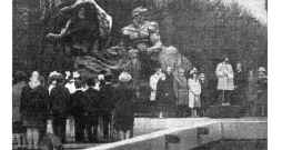 Mītiņš V. Lāča pieminekļa atklāšanas dienā. Mītiņš V. Lāča pieminekļa atklāšanas dienā.