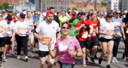"Rimi" Rīgas maratona 5 km distances skrējēji trasē. "Rimi" Rīgas maratona 5 km distances skrējēji trasē.