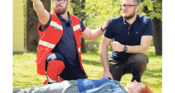 Raidījums "360TV ZIŅneši" sadarbībā ar Neatliekamās medicīniskās palīdzības dienesta mediķiem izveidojis pirmās palīdzības sniegšanas videociklu "Dzīvības ABC". Raidījums "360TV ZIŅneši" sadarbībā ar Neatliekamās medicīniskās palīdzības dienesta mediķiem izveidojis pirmās palīdzības sniegšanas videociklu "Dzīvības ABC".
