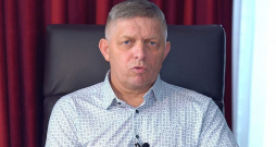 Slovākijas premjerministrs Roberts Fico. Slovākijas premjerministrs Roberts Fico.