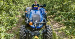 'New Holland T4F S' traktorx/ 'New Holland T4F S' traktorx/