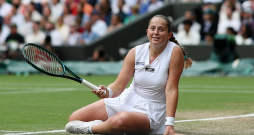 Aļona Ostapenko trešo reizi karjerā Vimbldonas čempionātā bija starp astoņām labākajām spēlētājām, taču tikt pusfinālā otro reizi viņai neizdevās.