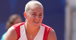 Aļona Ostapenko. Aļona Ostapenko.