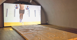 Kristaps Epners, "Vigrinājums". 2016. Videoinstalācija. Kristaps Epners, "Vigrinājums". 2016. Videoinstalācija.