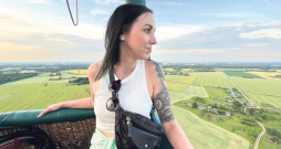 Laura Medne. Laura Medne.