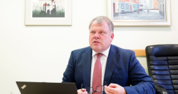 Latvijas Pašvaldību savienības priekšsēdētājs Gints Kaminskis. Latvijas Pašvaldību savienības priekšsēdētājs Gints Kaminskis.