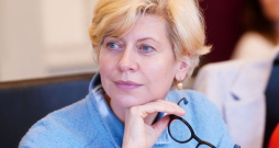 Izglītības un zinātnes ministre Anda Čakša. Izglītības un zinātnes ministre Anda Čakša.