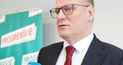 Partijas "Progresīvie" pārstāvis, Rīgas mēra amata kandidāts Viesturs Kleinbergs. Partijas "Progresīvie" pārstāvis, Rīgas mēra amata kandidāts Viesturs Kleinbergs.