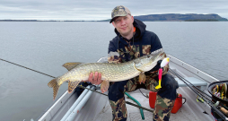 Jānis Bulavs no "J Fishing". Jānis Bulavs no "J Fishing".
