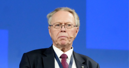 SIA "Latvijas mobilais telefons" prezidents Juris Binde piedalās paneļdiskusijā "Ceļš uz kapitāla tirgu, kāpēc ne/-ē!?" Latvijas kapitāla tirgus forumā 2024 "Jaudīgi uzņēmumi, spējīgāka valsts".