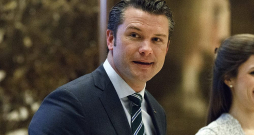 ASV aizsardzības ministra amatam izraudzītais Pīts Hegsets strādājis konservatīvās ievirzes telekanālā "Fox News".