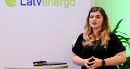 Līga Kurevska, Klimata un enerģētikas ministrijas valsts sekretāre: "Tiks pavērtas iespējas straujākai jaunu ražošanas jaudu attīstībai, bet lielākas konkurences veicināšana nozīmēs zemākas elektroenerģijas izmaksas." Līga Kurevska, Klimata un enerģētikas ministrijas valsts sekretāre: "Tiks pavērtas iespējas straujākai jaunu ražošanas jaudu attīstībai, bet lielākas konkurences veicināšana nozīmēs zemākas elektroenerģijas izmaksas."