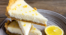 Citronu biezpienkūka. Citronu biezpienkūka.