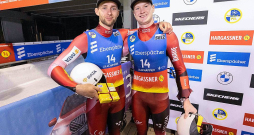 Mārtiņš Bots (no labās) un Roberts Plūme Pasaules kausa sezonu iesāka ar divām otrajām vietām Lillehammerē. Mārtiņš Bots (no labās) un Roberts Plūme Pasaules kausa sezonu iesāka ar divām otrajām vietām Lillehammerē.