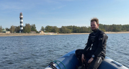 Kaspars Markus Molls šogad pētījumu laikā pie Daugavgrīvas bākas: "Tur atklājām vairākus desmitus kuģu vraku". Kaspars Markus Molls šogad pētījumu laikā pie Daugavgrīvas bākas: "Tur atklājām vairākus desmitus kuģu vraku".