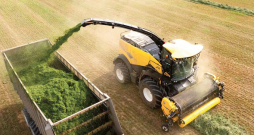 'Crop Speed" darbībā. 'Crop Speed" darbībā.