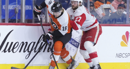 Rodrigo Ābols piedzīvojis debiju NHL. Rodrigo Ābols piedzīvojis debiju NHL.