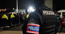 Policija. Policija.