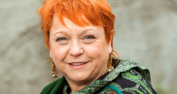 Gunta Lūse savējos mēdz lutināt ar pašceptu maizi. Gunta Lūse savējos mēdz lutināt ar pašceptu maizi.