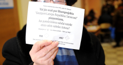 Pirms trīspadsmit gadiem, 2012. gada 18. februārī notika tautas nobalsošana par grozījumiem Latvijas Republikas Satversmē, kas paredzētu krievu valodai noteikt otras valsts valodas statusu. Pret šo priekšlikumu bija 821 722 vēlētāji, to atbalstīja 273 347 pilsoņi. Pēc šī referenduma vairāk neviens nav noticis. Pirms trīspadsmit gadiem, 2012. gada 18. februārī notika tautas nobalsošana par grozījumiem Latvijas Republikas Satversmē, kas paredzētu krievu valodai noteikt otras valsts valodas statusu. Pret šo priekšlikumu bija 821 722 vēlētāji, to atbalstīja 273 347 pilsoņi. Pēc šī referenduma vairāk neviens nav noticis.