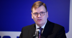 Partijas "Latvijas attīstībai" valdes līdzpriekšsēdētājs Juris Pūce. Partijas "Latvijas attīstībai" valdes līdzpriekšsēdētājs Juris Pūce.
