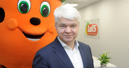 Raimonds Okmanis: "Kādreiz labākās dienas veikalam bija piektdiena, sestdiena un svētdiena vai svētku dienas, kad cilvēki nāca iepirkties, bet tagad brīvdienās veikalu gandrīz vai varam taisīt ciet."