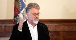 Krievu publicists un žurnālists Artēmijs Troickis. Krievu publicists un žurnālists Artēmijs Troickis.