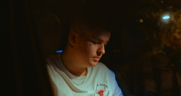 st4rface jeb stārfeiss (pilnajā vārdā Reinis Aumeisters).