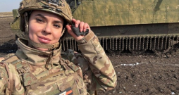 Krievijas propagandas kanāla "Pirmais kanāls" kara korespondente Anna Prokofjeva. Krievijas propagandas kanāla "Pirmais kanāls" kara korespondente Anna Prokofjeva.