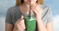 Detox kokteilis ar hlorellu. Detox kokteilis ar hlorellu.
