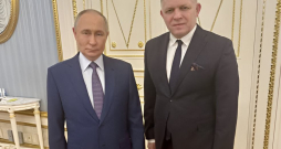 Putins un Fico.