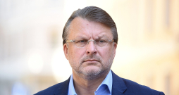Ainārs Šlesers, "Latvija pirmajā vietā".