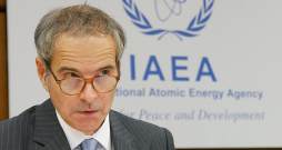 ANO Starptautiskās Atomenerģijas organizācijas vadītāja Rafaela Grosi ieskatā, Irānai būtu jāatļauj organizācijas speciālistiem apmeklēt sabombardētos kodolobjektus, lai
novērtētu stāvokli.