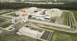 Liepājas cietuma komplekss Alsungas ielā 29 uzbūvēts uz 30,5 ha liela zemesgabala. Liepājas cietuma komplekss Alsungas ielā 29 uzbūvēts uz 30,5 ha liela zemesgabala.