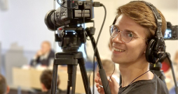 Aleksandra Protopoviča aizraušanās, fotogrāfija un videogrāfija, nu ir ne
tikai hobijs vien, bet arī darbs.