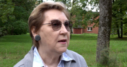 Rīgas 13. vidusskolas bijusī direktora vietniece un izglītības metodiķe Marija Gulbe.