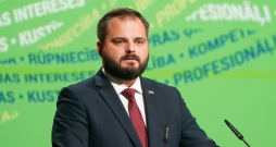 Edmunds Jurēvics piedalās partijas "Vienotība" kongresā.